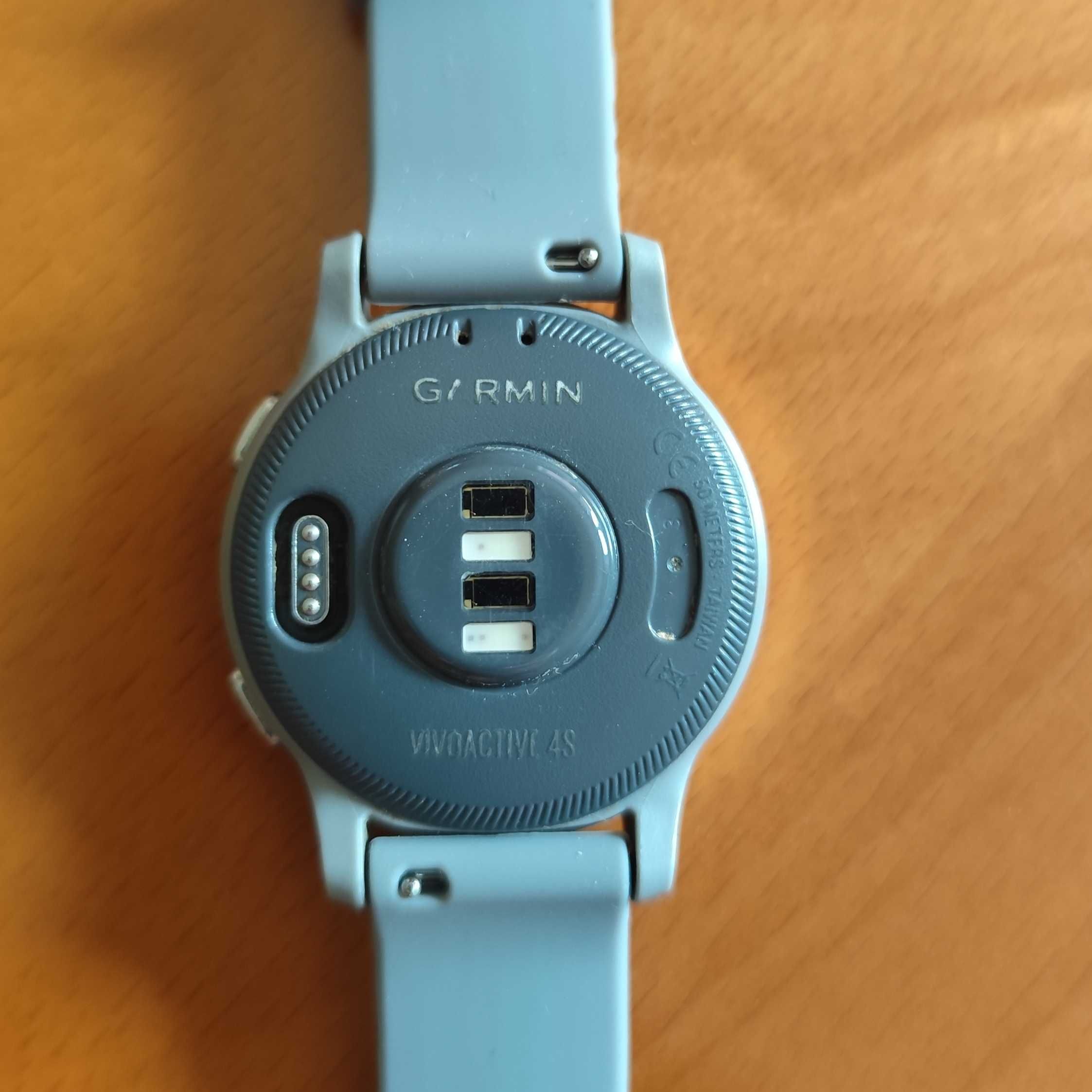 Garmin Vívoactive 4S – smartwatch dla aktywnych  Dobry stan!