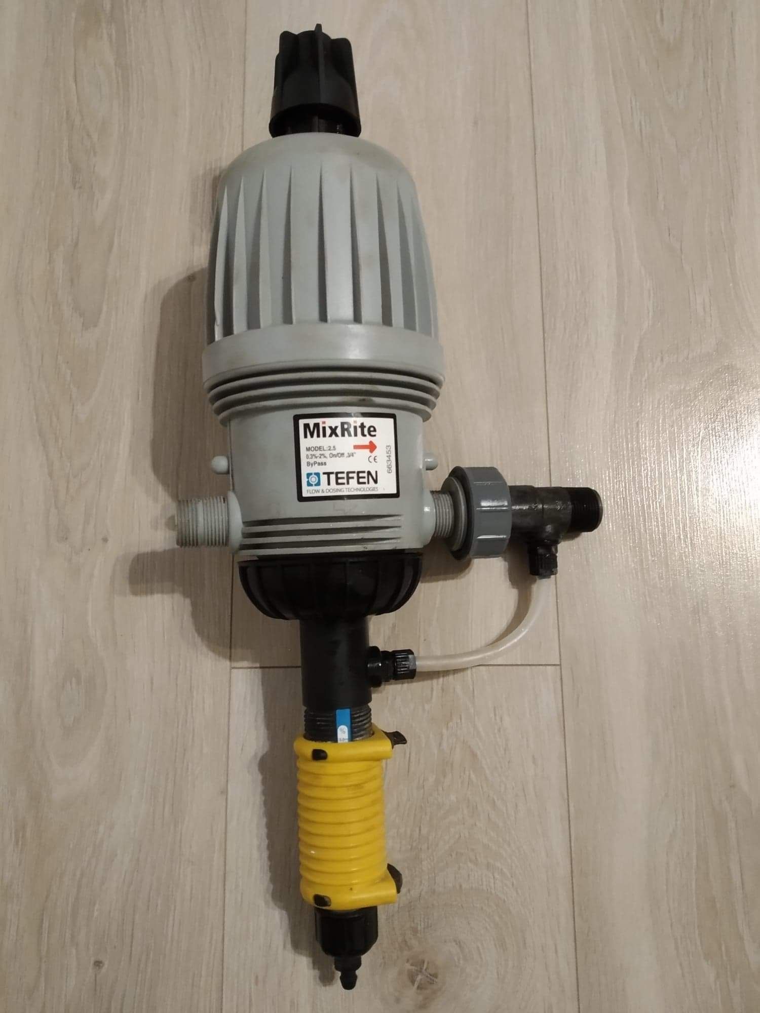 Dozownik MixRite z by-pass-od 0,2-2 %