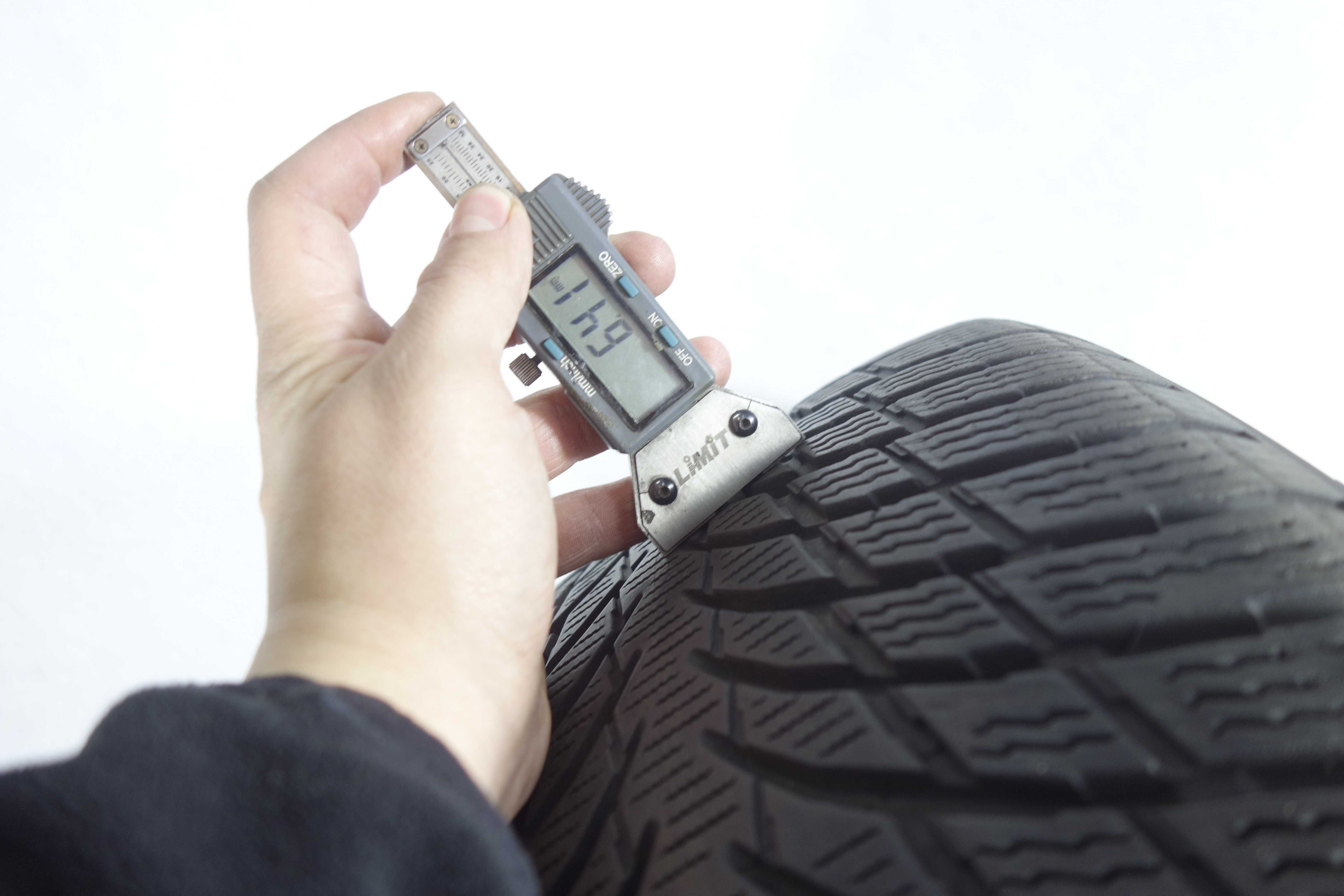Opony zimowe 235/55/17 - NOKIAN Wr SnowProof P XL