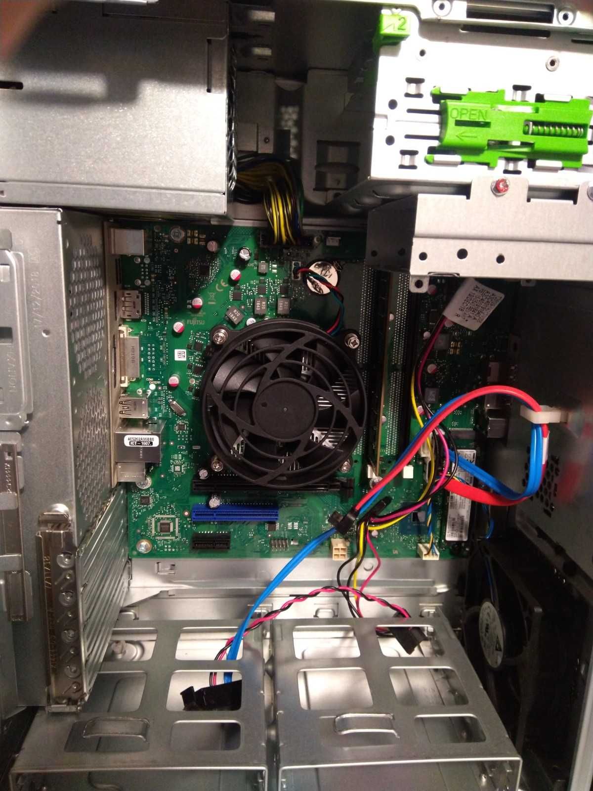 FUJITSU Esprimo, Intel core i5-9600, 16GB RAM, 256GB M2, Win11