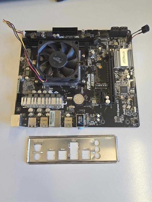 asrock AB350M+Athlon x4 950+dysk ssd 480gb+ddr4 8gb+msi gt 710 1gb