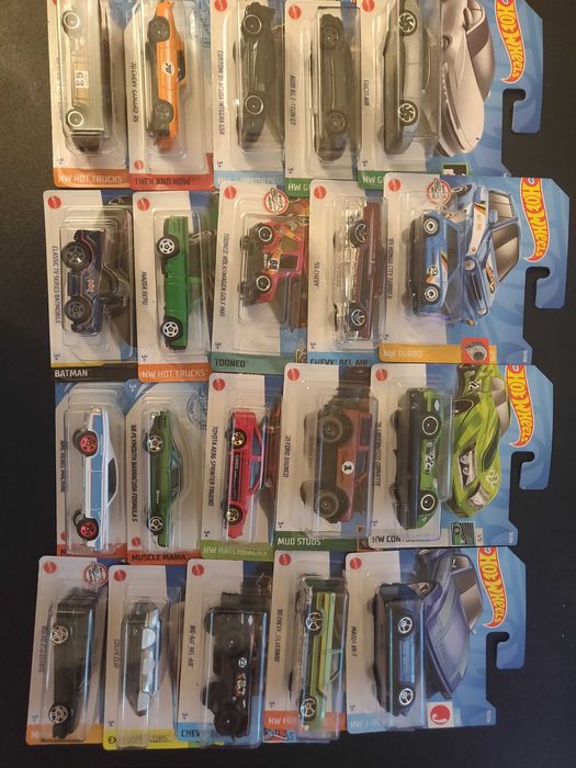 HotWheels *Novos* e SELADOS