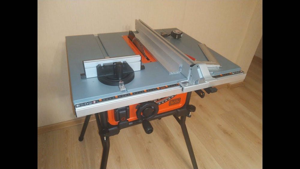 Пила настільна мережева BLACK+DECKER BES720 Циркулярка