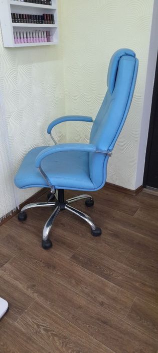 Продам крісло.  Педикюрне