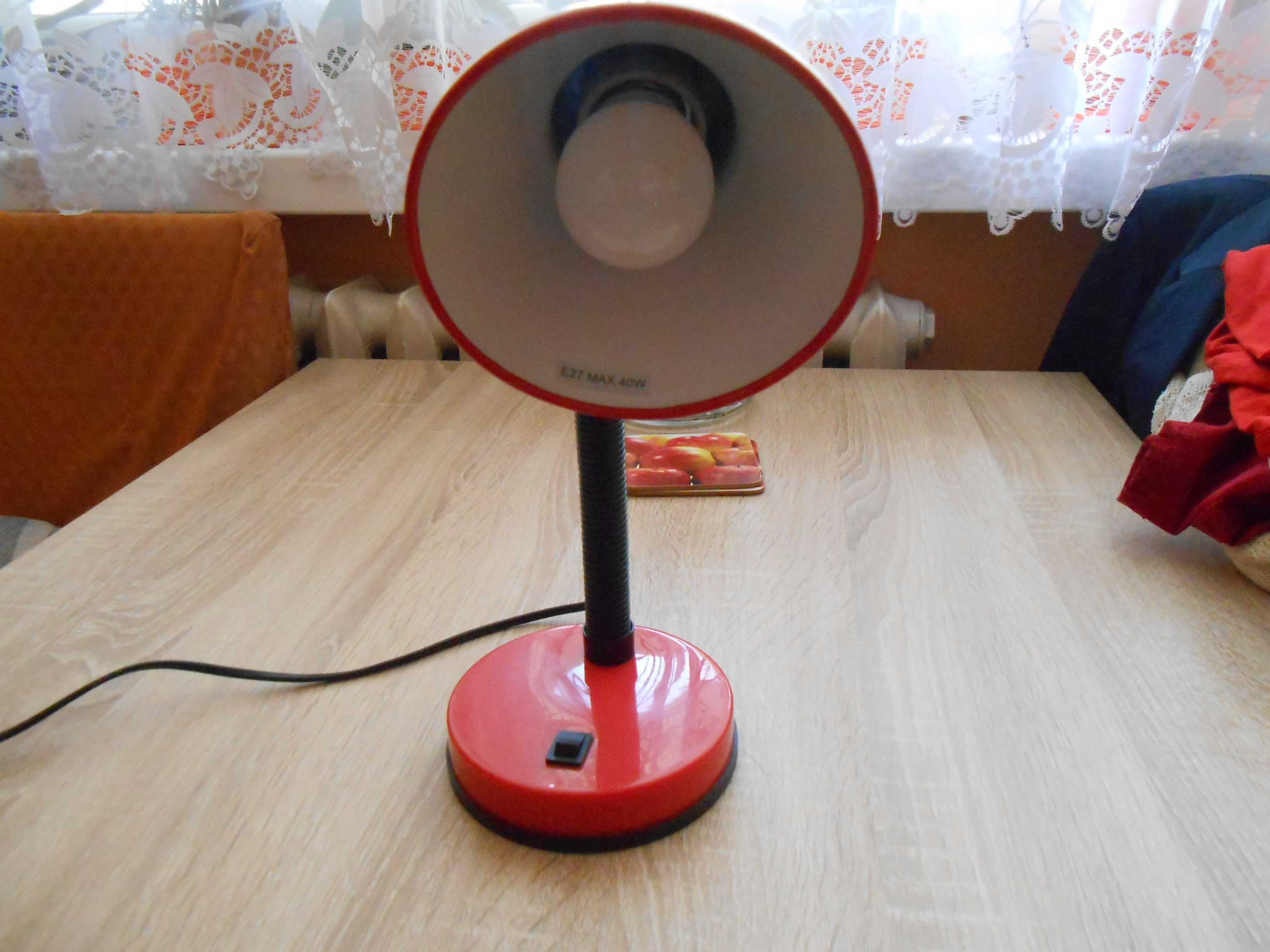 Lampka na biurko czerwona .Dodaje gratis żarówkę energooszczędną
