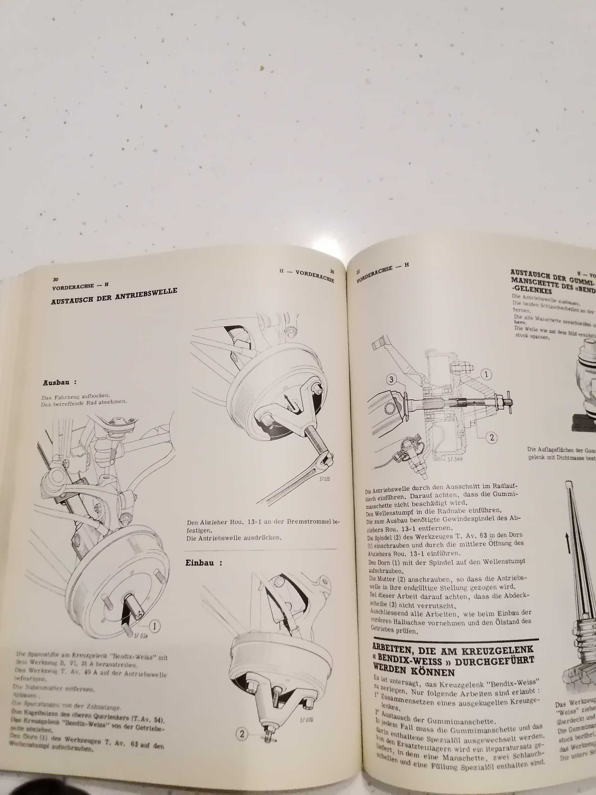RENAULT R. 1120, R. 1121, R. 1122, R. 2102 - instrukcja napr serwisowa