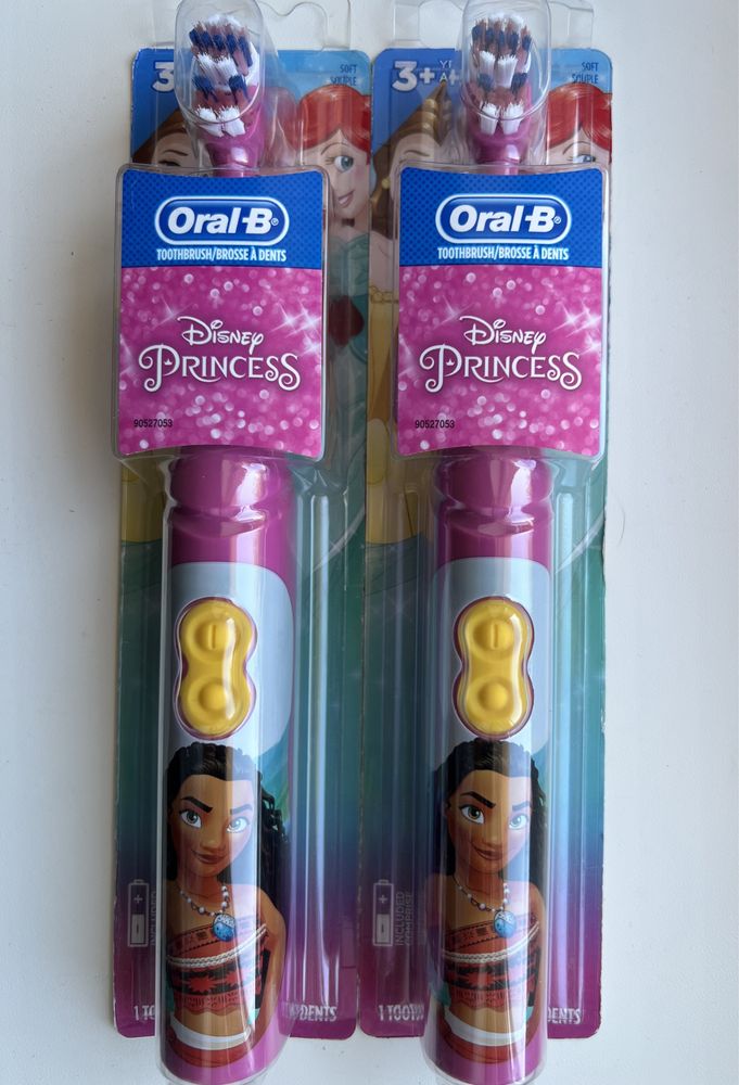 Детская электическая зубная щетка Oral-B Kids Щетка на батарейках