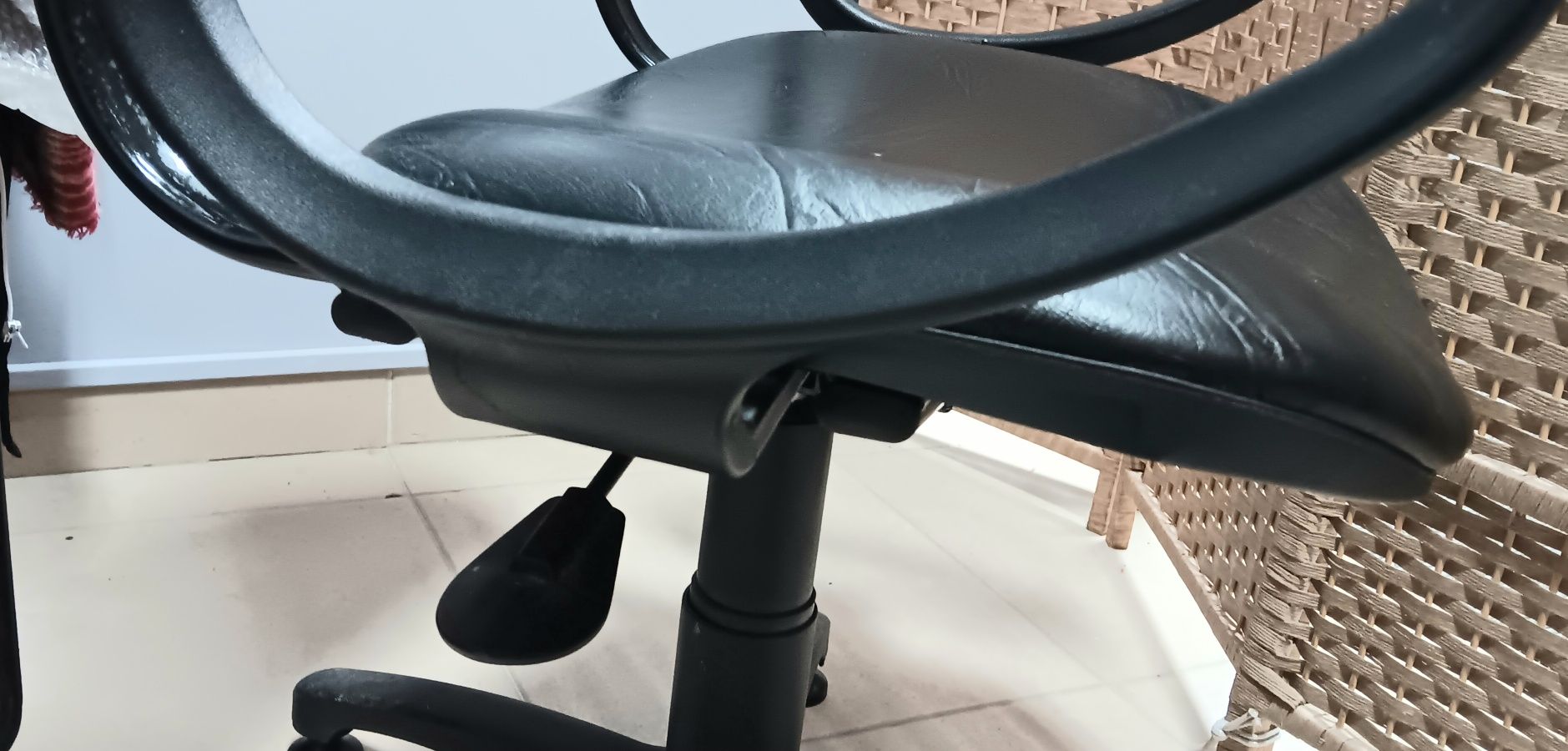 cadeira  c / elevador hidráulica, cabeleireiro  oferta mesa