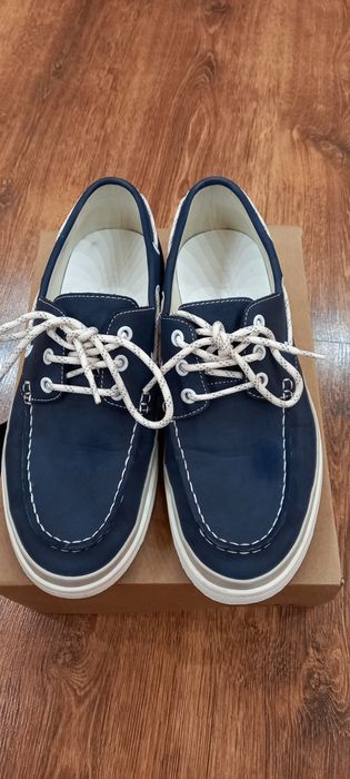 Чоловіче взутя продам