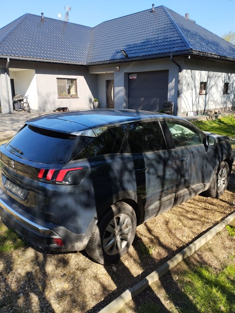 Sprzedam peugeota 3008 1,5 HDi automat 2018r