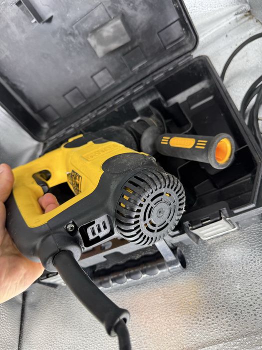 Перфоратор SDS-Plus DeWALT D25313  отбойник дрель
