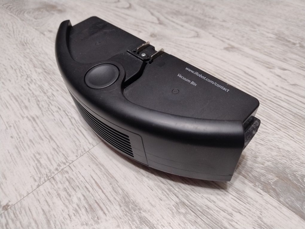 Pojemnik na śmieci z filtrem Irobot Roomba 555