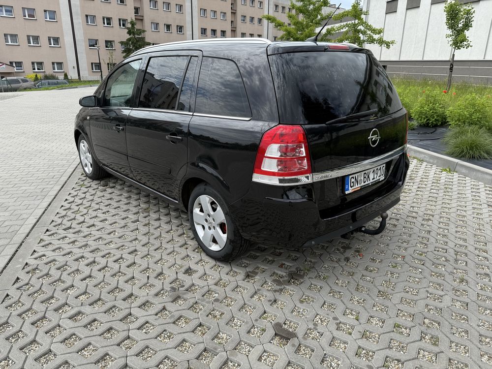 Opel Zafira B Lift 1.8 16V bi-xenon pdc okazja