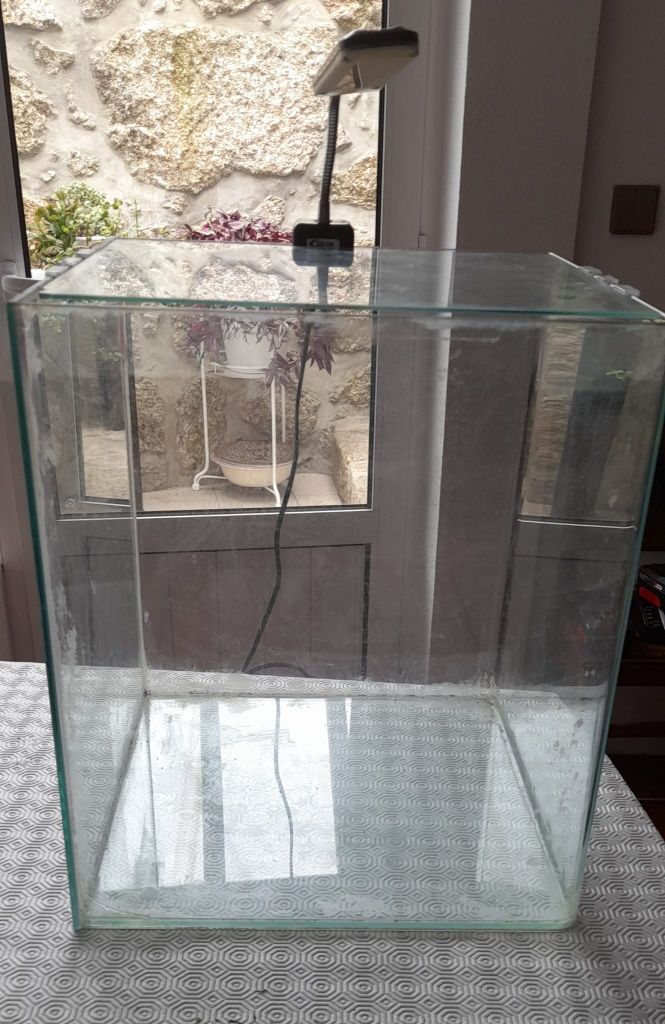 Aquário 50l com kit completo