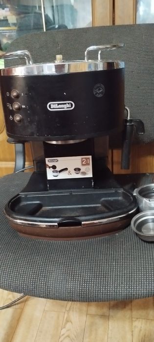 Кофеварка Delonghi