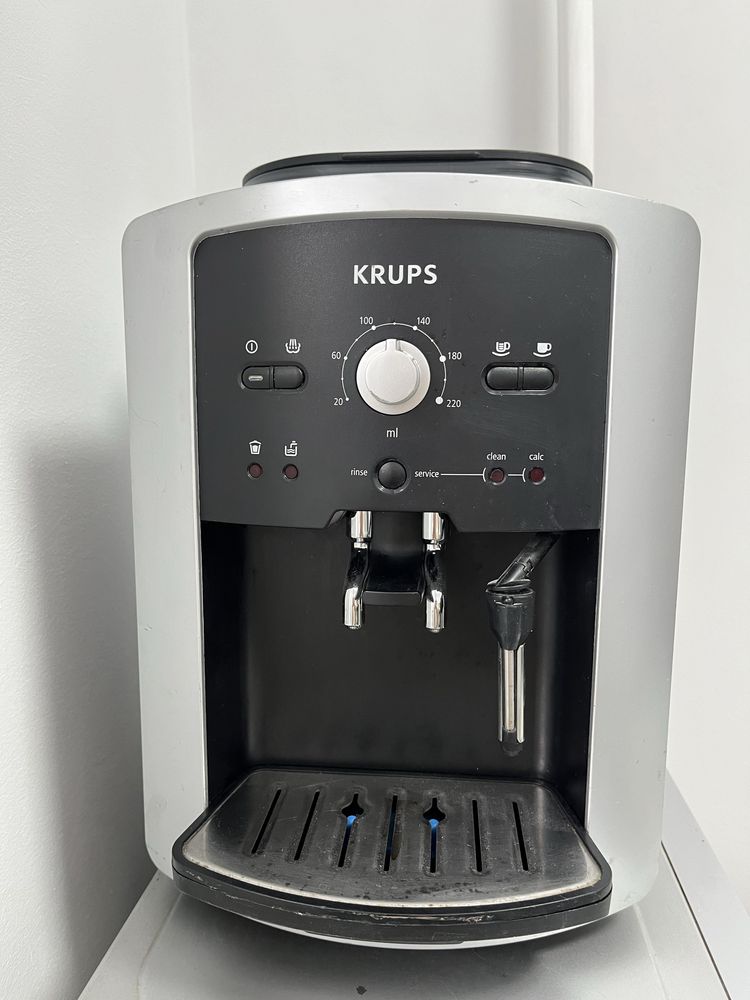 Кофемашина кавоварка кофейный аппарат