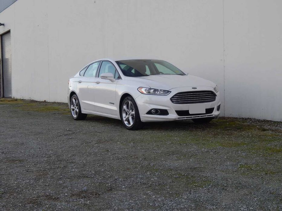 Ford Fusion      2014
