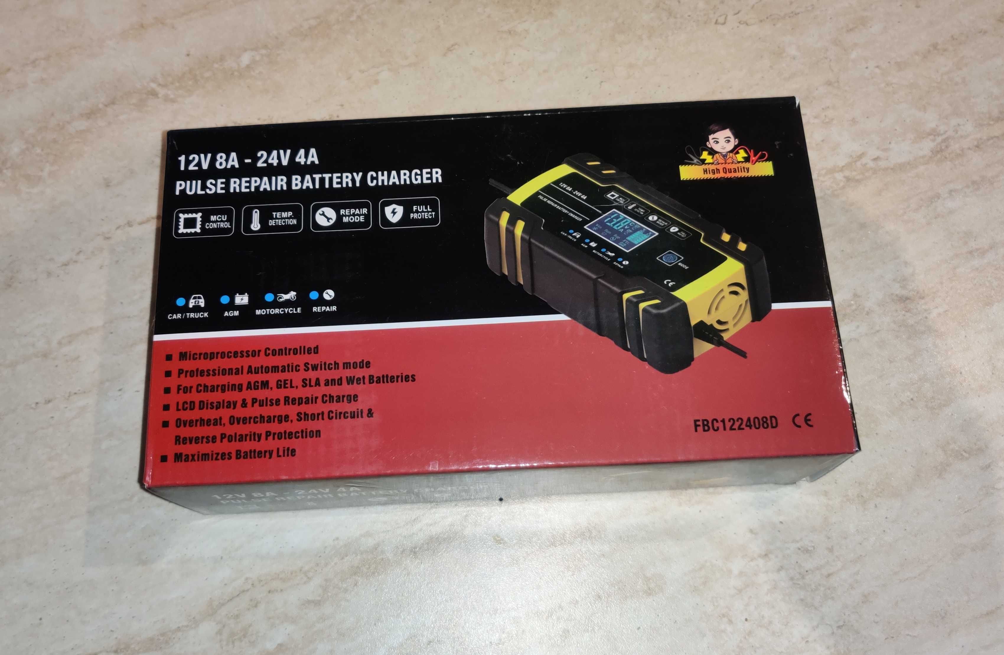 Зарядний пристрій FOXSUR Pulse Repair 12V - 24V 8A.