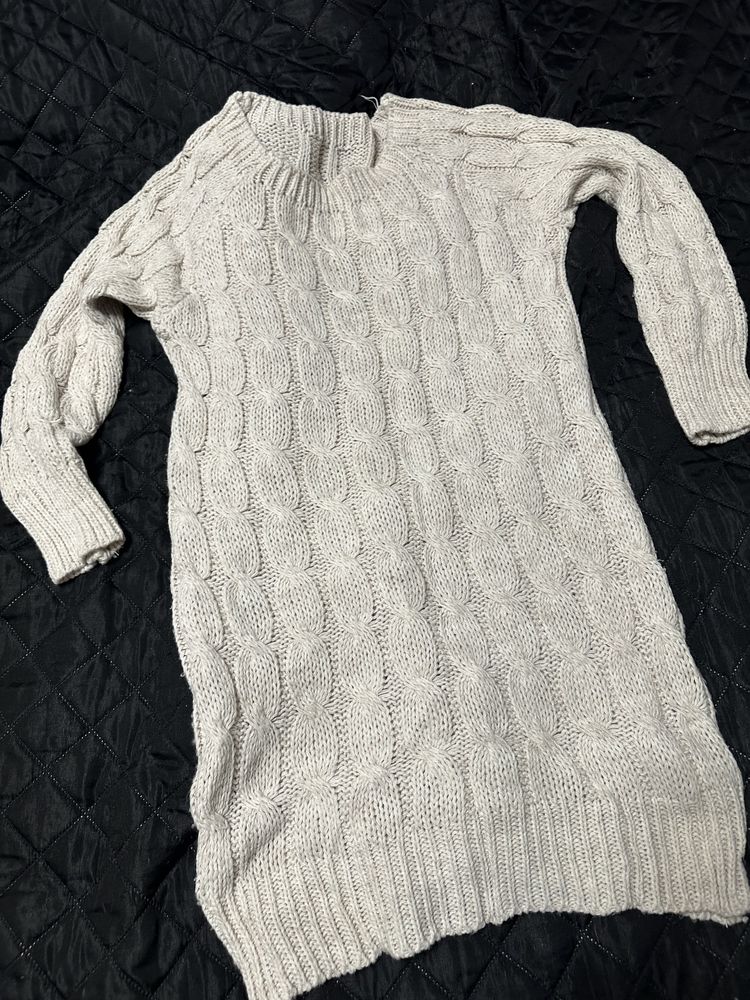 Sweter kremowy cieplutki