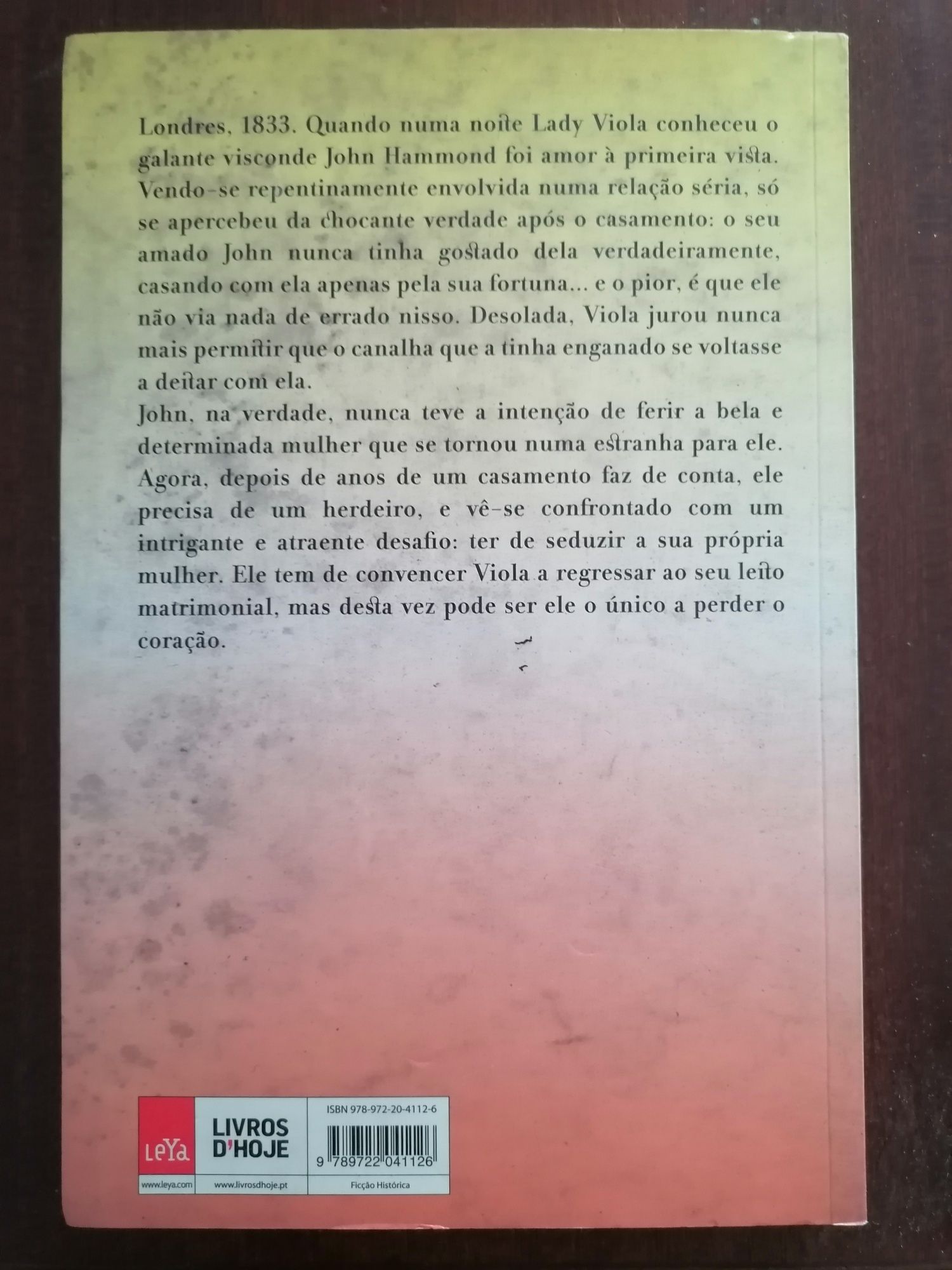 Livro  "A CAMA DA PAIXÃO", de Laura Lee Guhrke