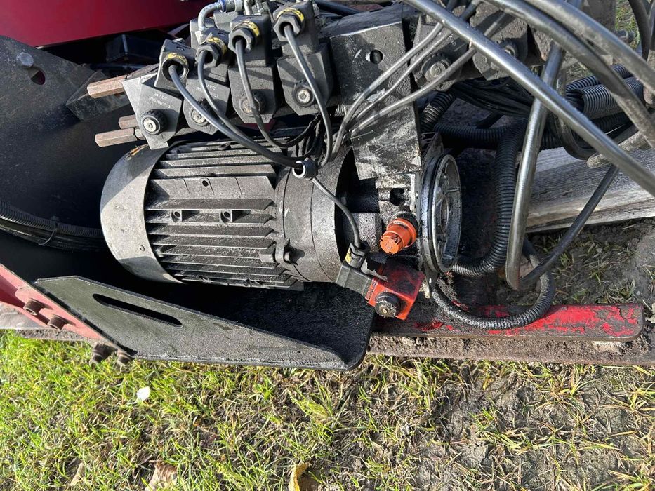 Montażownica kół automatyczna MONDOLFO FERRO TBE 160