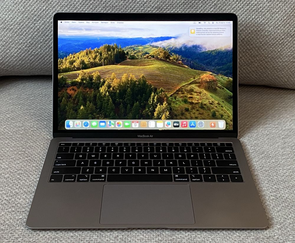 Ноутбук Apple MacBook Air 2018 рік i5 8Gb 512Gb SSD. Чудовий стан