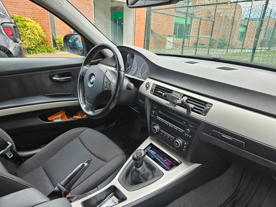 Bmw 318d Lci, Ano de 2008