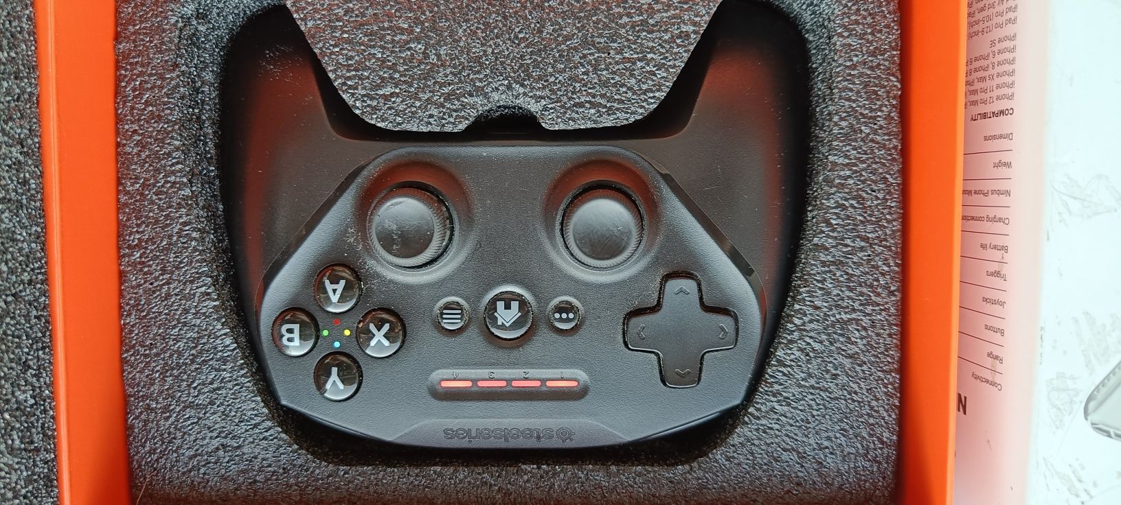 Kontroler bezprzewodowy SteelSeries Nimbus+
