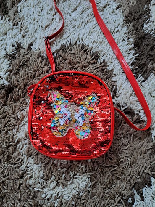 Сумочка с пайетками