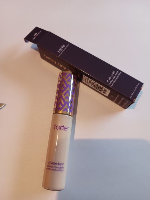 Tarte shape tape korektor Light medium 29N