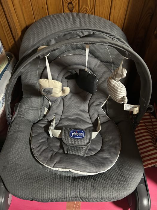 Leżaczek dla niemowląt Chicco Hoopla Moon Grey bujaczek 0-18 kg