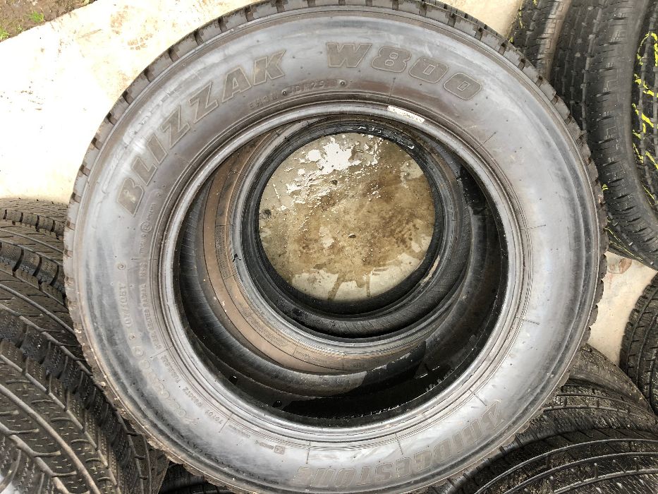 Шини BRIDGESTONE 205/65 R16C, Blizzak W800, зимова гума, цешка