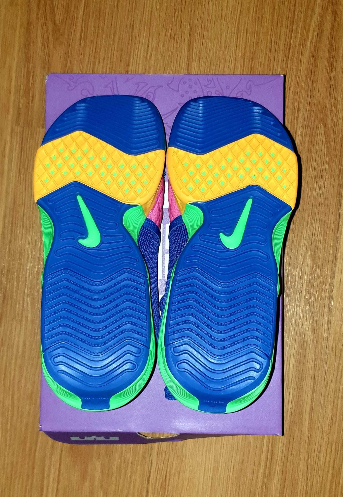 LeBron Witness 8 "I Promise School"