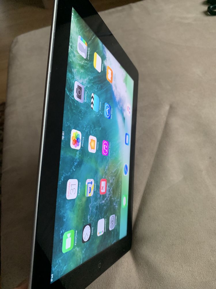 Apple iPad 4 model A1458 16 GB
