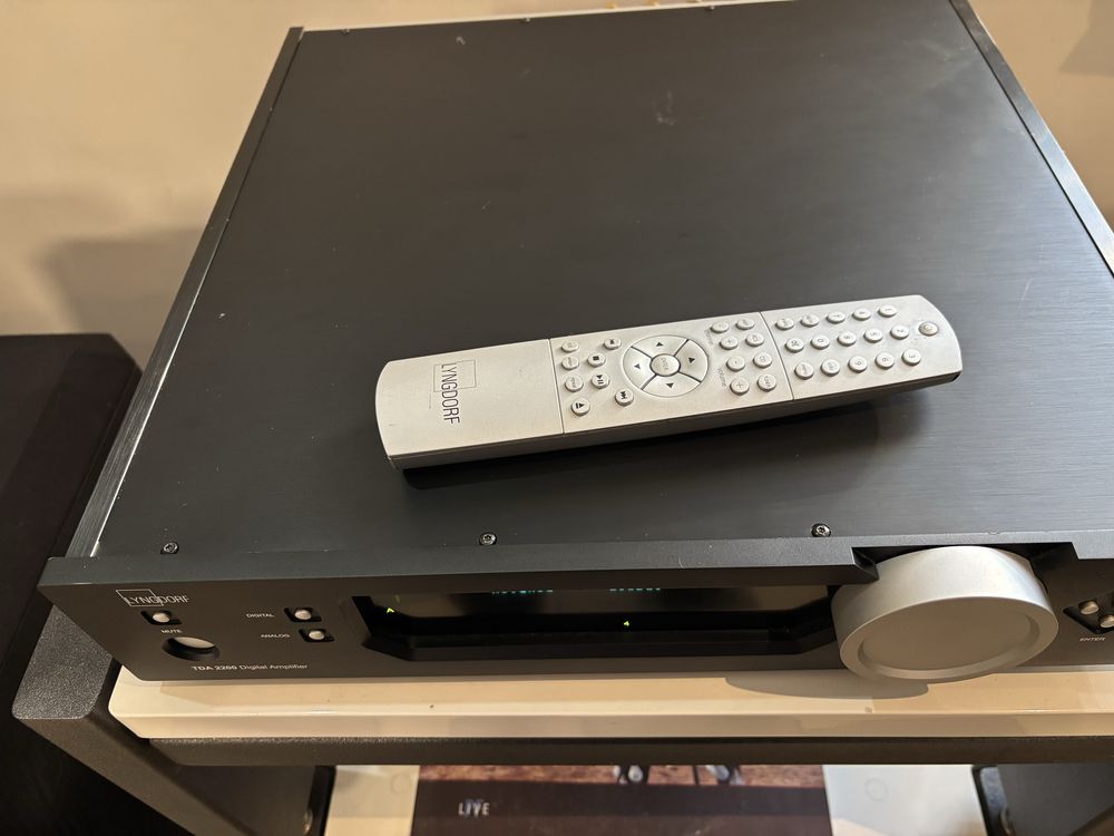 Lyngdorf TDA 2200 wzmacniacz stereo