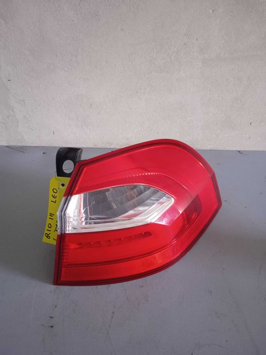 Lampa prawa Kia Rio III LED Europa