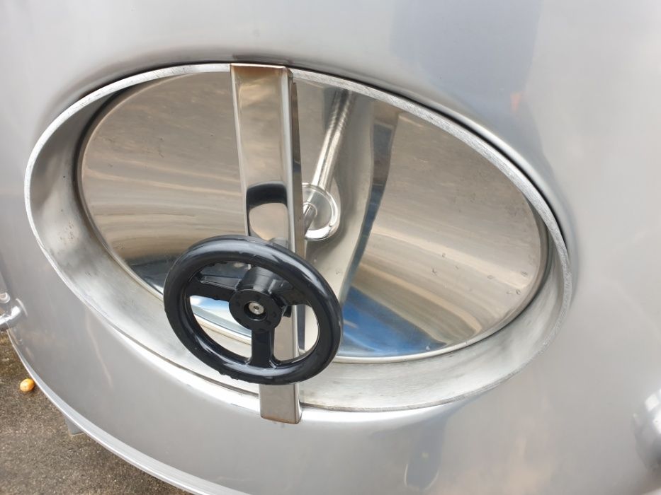 Cuba Inox 10 000 Litros Refrigeração Brancos