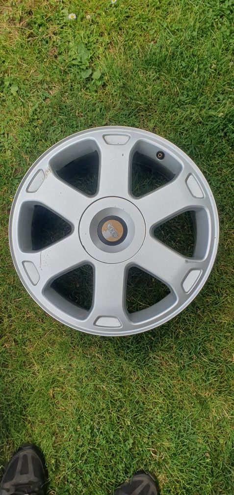 Felgi audi S6 C5 AVUS 8x17 cali 5x112 et35 4B3.601.025B