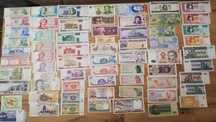 Duży zestaw 66 banknotów świata + 2 Gratisy