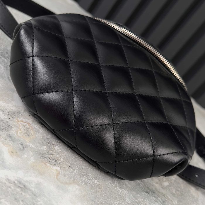 Chanel bumbag belt bag жіноча поясна сумка бананка оригінал