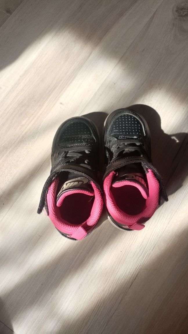 Adidaski Nike roz 25
