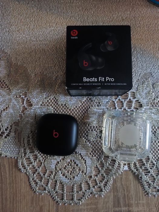 Słuchawki Beats fit pro Gwarancja luty 2027