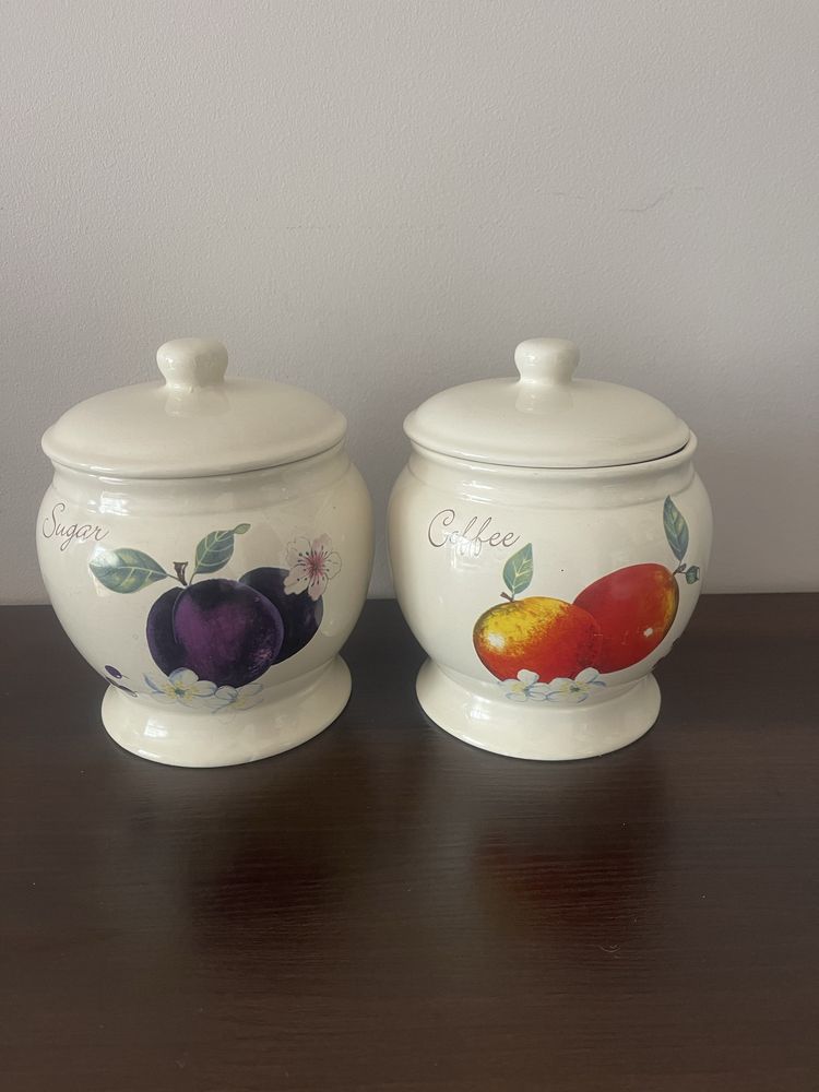 Porcelanowe duze pojemniki kawa i cukier