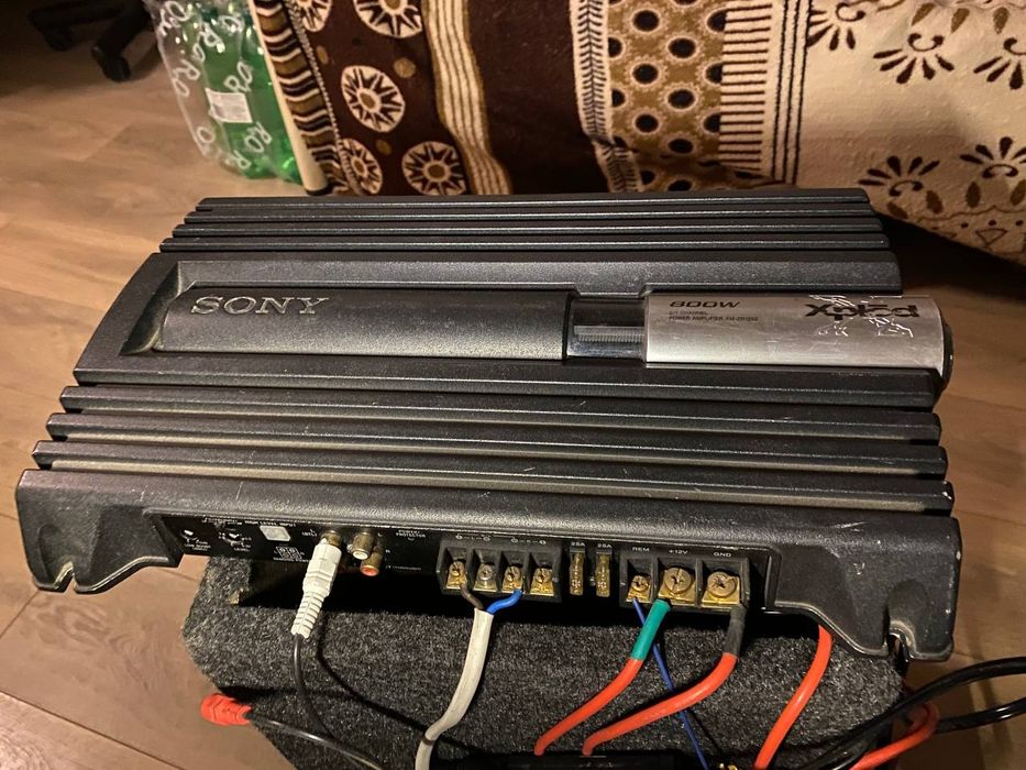 Сабвуфер автомобильный + усилитель