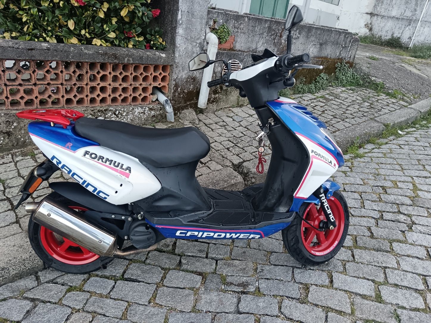 Vendo scooter 50cc modelo formula,marca cpi ,ano 2007