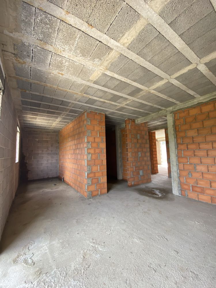 Moradia V3 em construção - Espargo, Santa Maria da Feira