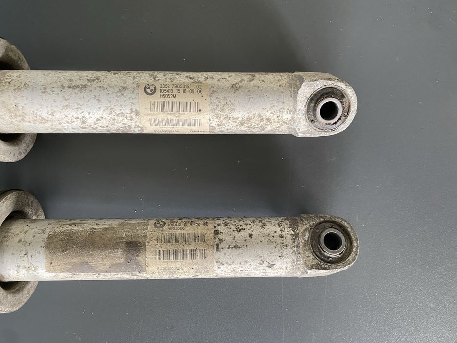 Задні Амортизатори BMW E60 Седан Стойки Взборі Пружини БМВ Е60