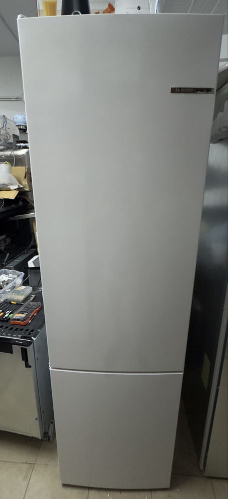 Frigorífico Combinado BOSCH KGN39VWDA (No Frost - 203 cm - 203 L