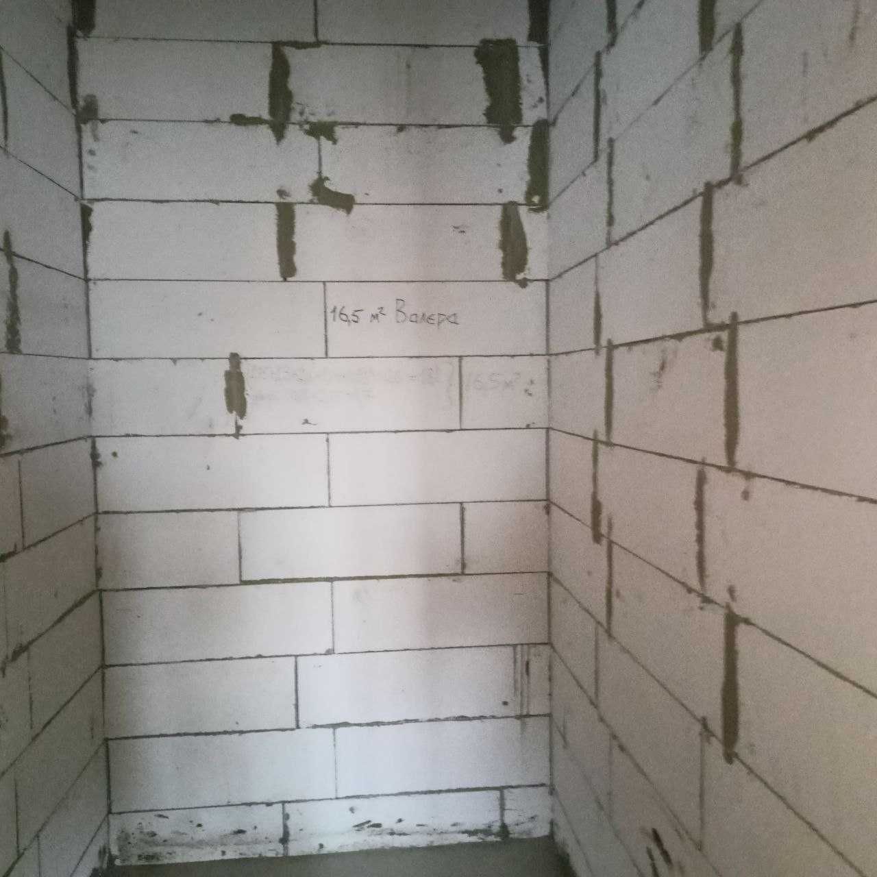 Продаж 1к квартири 52 кв. м на вул. Привокзальна