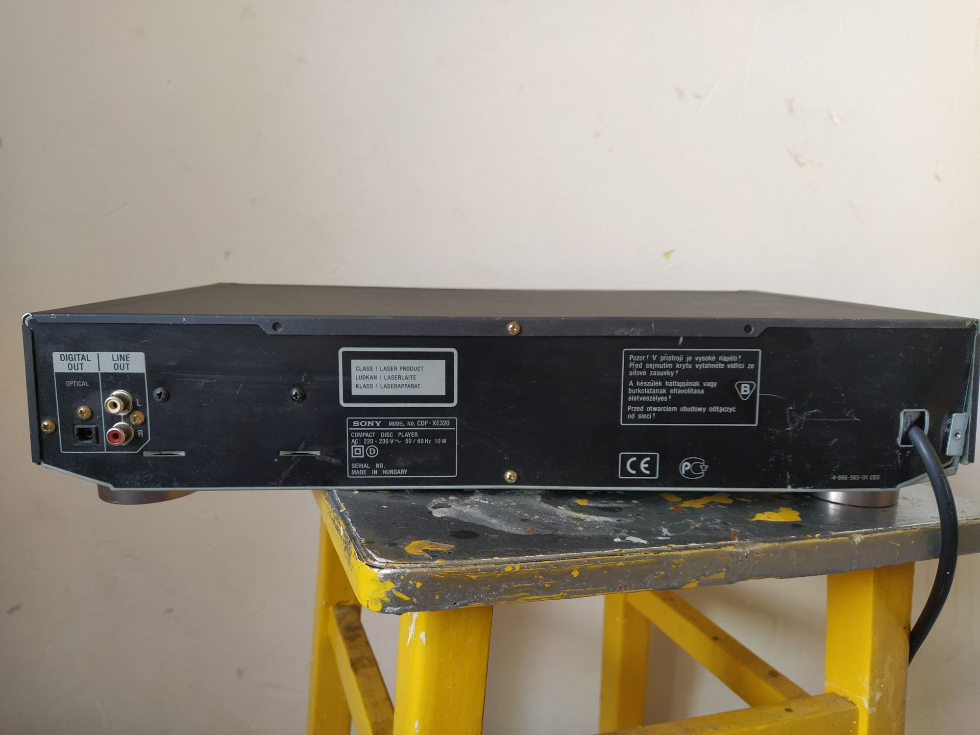 Sony CXP-XE320.Lata 90'te w pełni sprawny